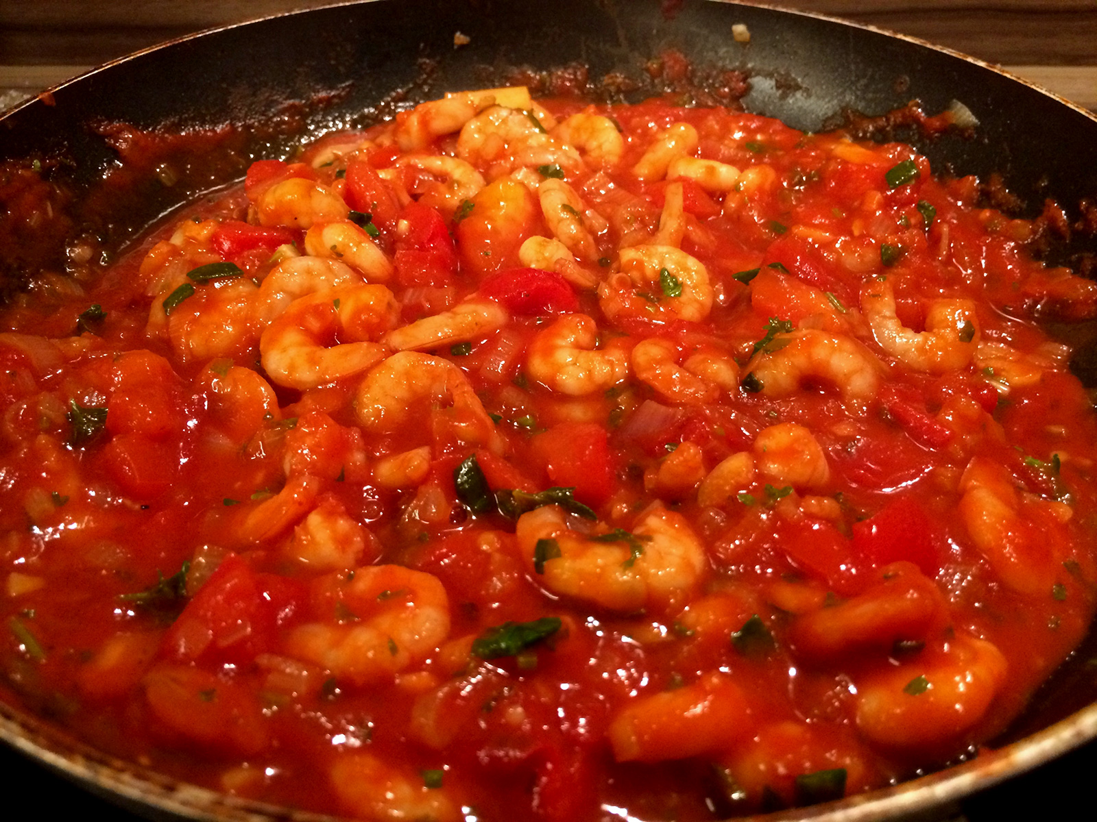 Scampis in Brandy-Tomaten-Soße mit Nudeln | Kochen mit Jochen -- Fast ...