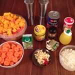 Kürbissuppe mit Ingwer und Kokusnussmilch (Zutaten)