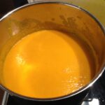 Kürbissuppe mit Ingwer und Kokusnussmilch