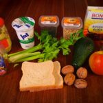 Zutaten für den Apfel Avocado Salat